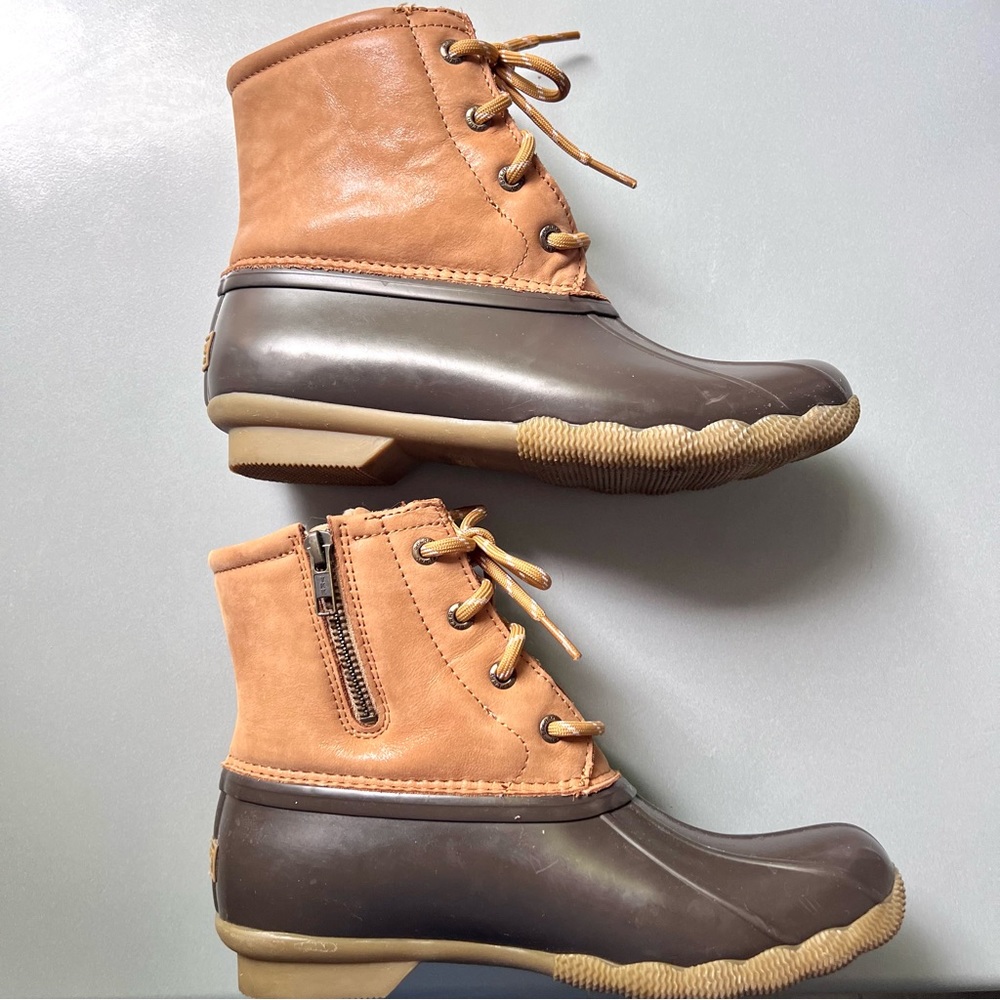 Like New! Women’s Sperry Saltwater Starlight Leather Tan Boots